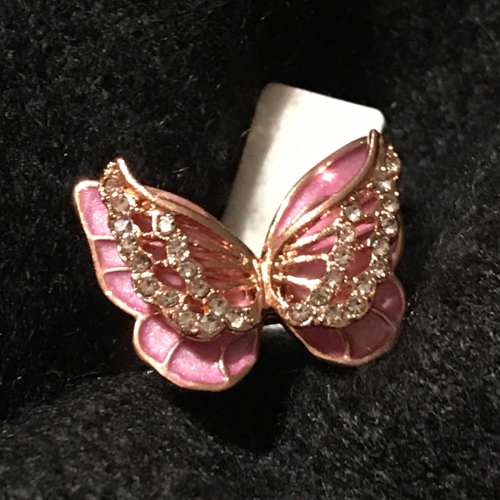 Butterfly ring